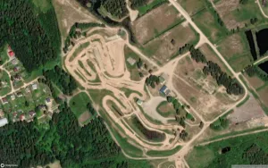 Zelta Zirgs mototrase